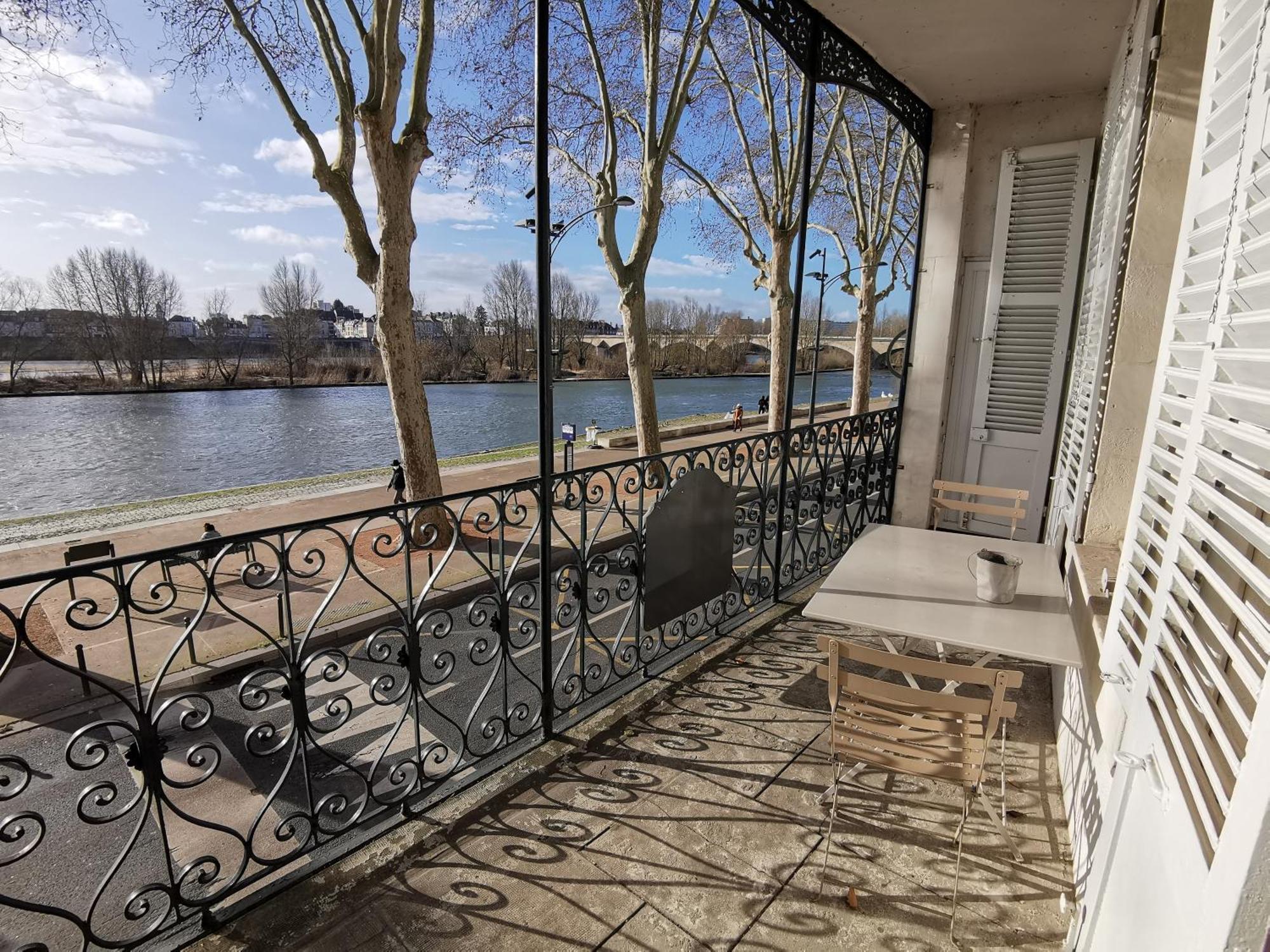 Appart Gite Les Oiseaux- Face Loire Quai Du Chatelet Orléans Kültér fotó
